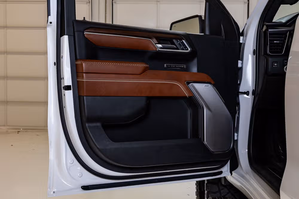 2024 GMC Sierra 1500 Denali Ultimate Crew Cab Image 37