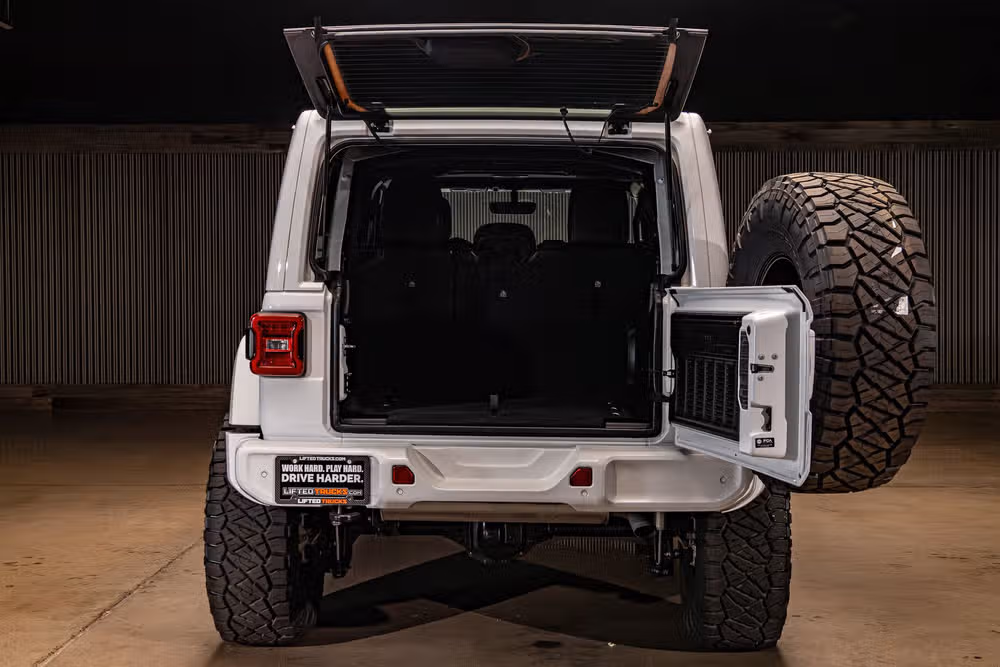 2022 Jeep Wrangler Unlimited High Altitude Image 9