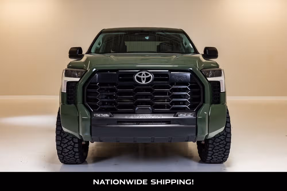 2023 Toyota Tundra SR5 CrewMax Image 4