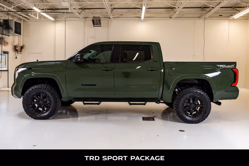 2023 Toyota Tundra SR5 CrewMax Image 6