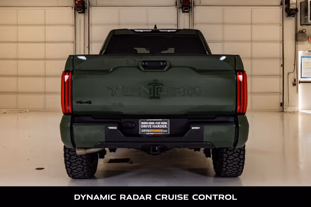 2023 Toyota Tundra SR5 CrewMax Image 8