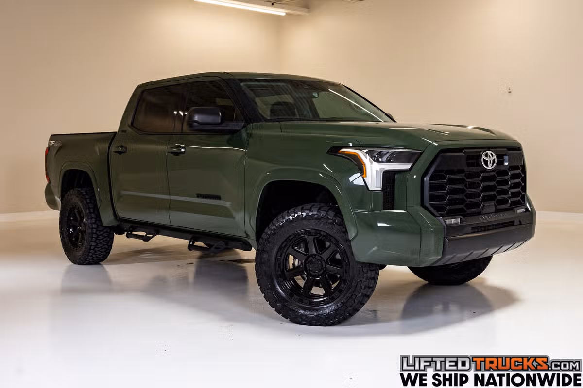 2023 Toyota Tundra SR5 CrewMax