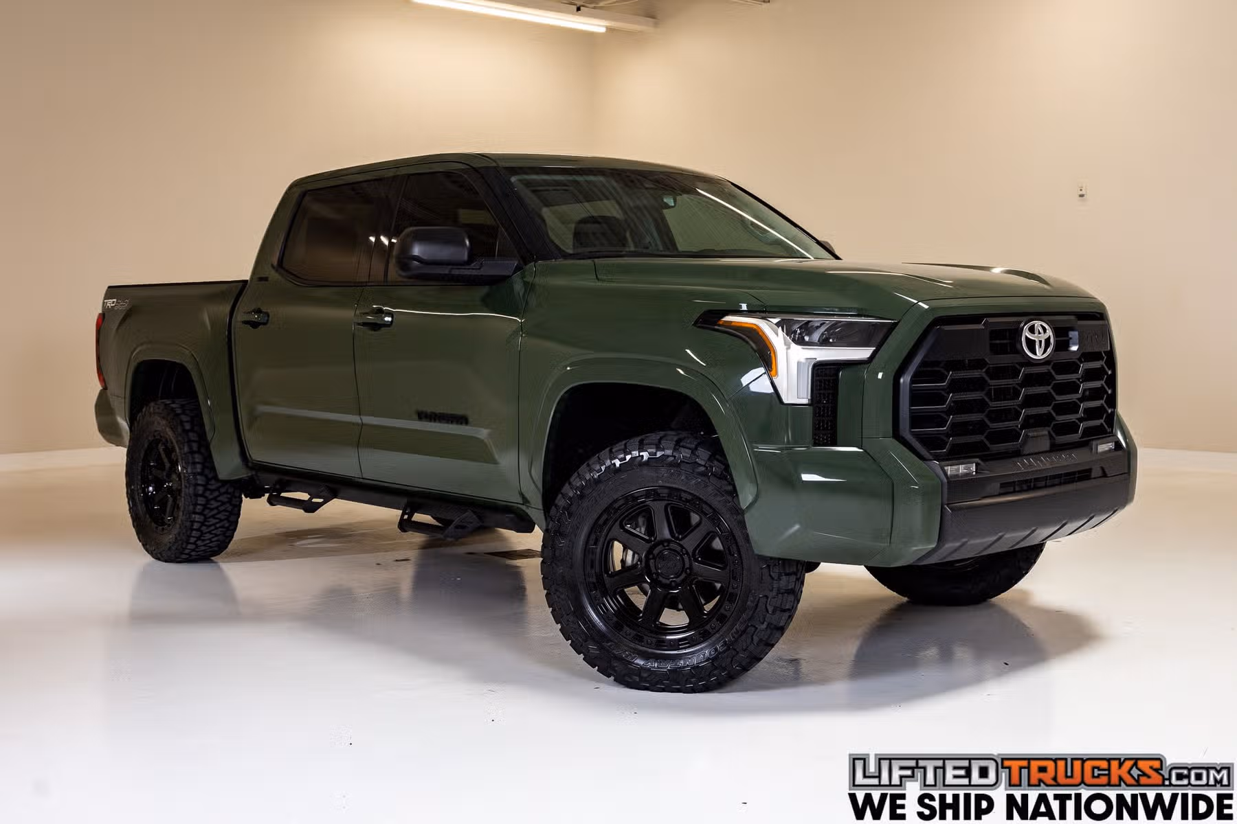 2023 Toyota Tundra SR5 CrewMax Image 1