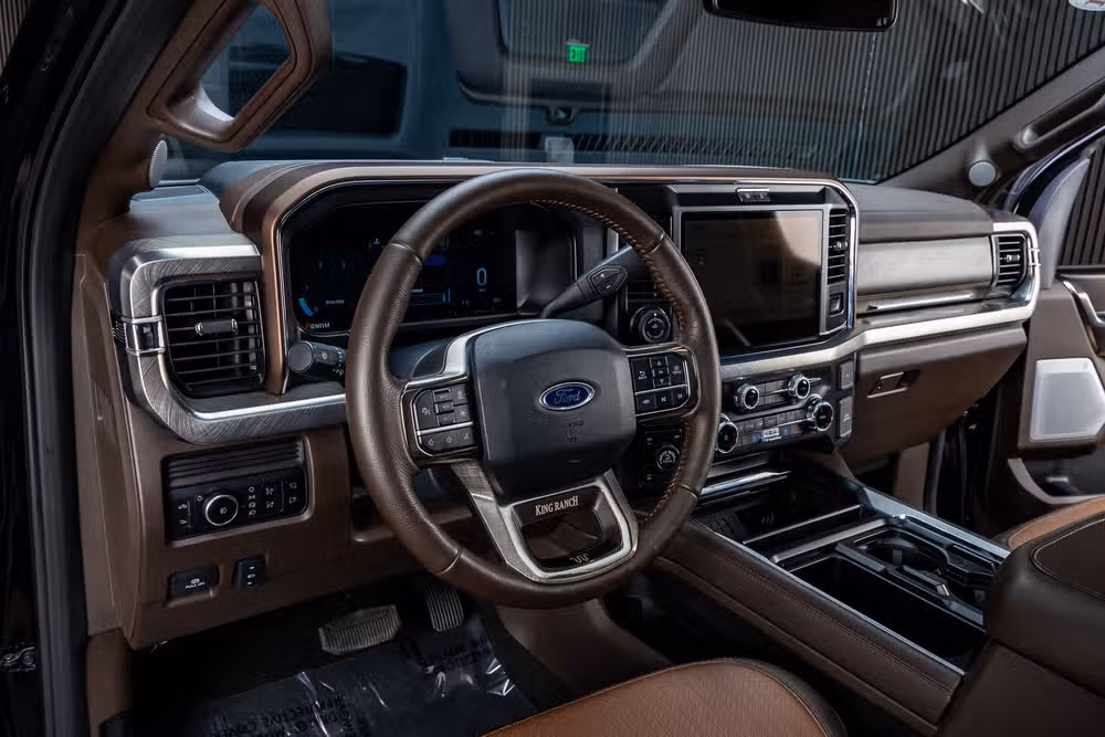 2026 Ford F-250 Super Duty King Ranch Crew Cab Image 17