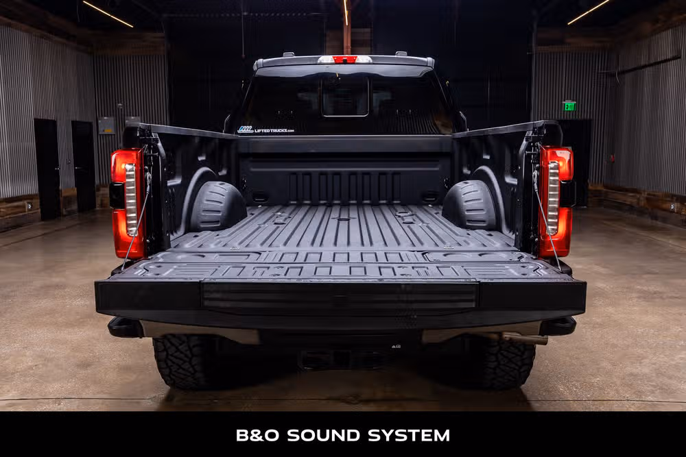 2026 Ford F-250 Super Duty King Ranch Crew Cab Image 9