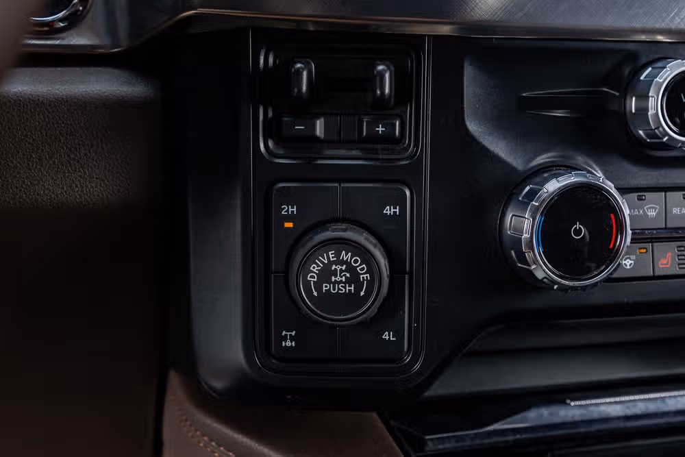 2026 Ford F-250 Super Duty King Ranch Crew Cab Image 24