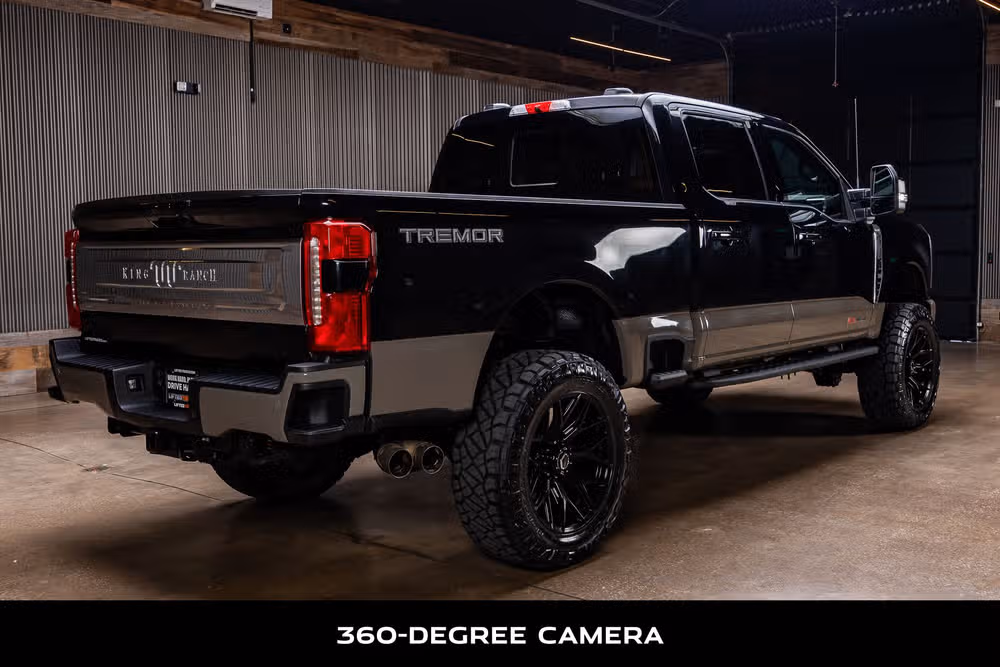 2026 Ford F-250 Super Duty King Ranch Crew Cab Image 10