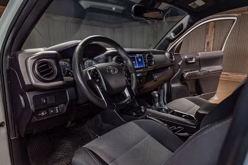 2023 Toyota Tacoma TRD Off-Road Double Cab Image 13