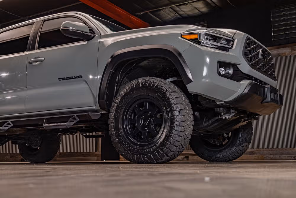 2023 Toyota Tacoma TRD Off-Road Double Cab Image 12