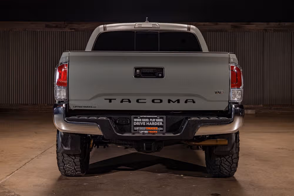 2023 Toyota Tacoma TRD Off-Road Double Cab Image 8