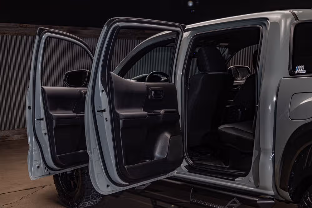 2023 Toyota Tacoma TRD Off-Road Double Cab Image 25