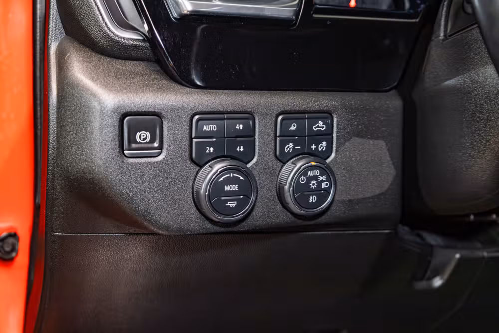 2024 Chevrolet Silverado 2500HD LTZ Crew Cab Image 16