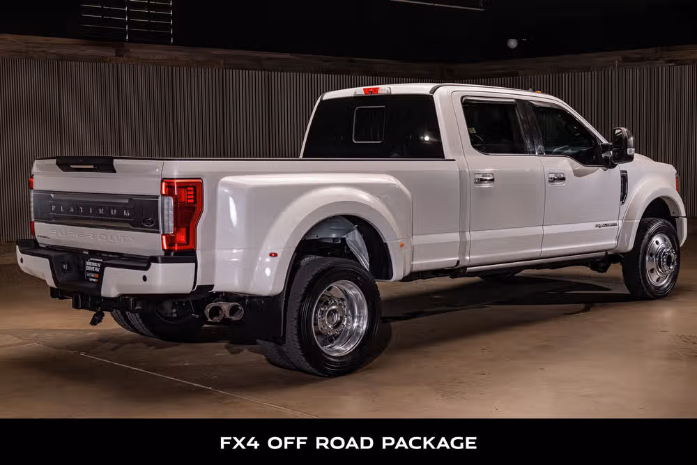 2019 Ford F-450 Super Duty Platinum Crew Cab Image 8