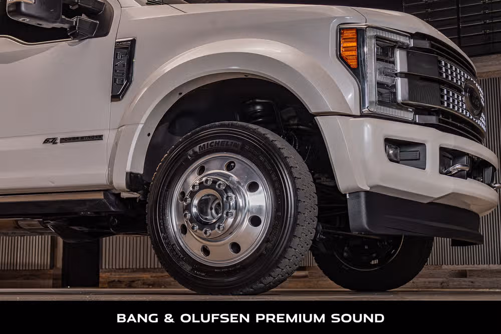 2019 Ford F-450 Super Duty Platinum Crew Cab Image 10