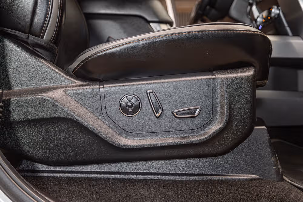 2019 Ford F-450 Super Duty Platinum Crew Cab Image 25