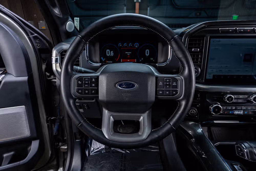 2022 Ford F-150 Lariat Black Widow SuperCrew Image 18