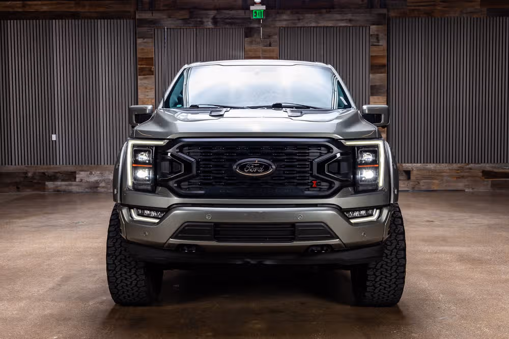 2022 Ford F-150 Lariat Black Widow SuperCrew Image 2