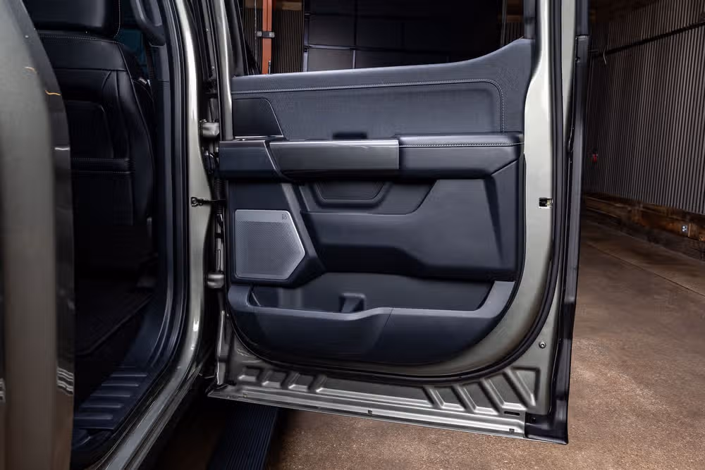 2022 Ford F-150 Lariat Black Widow SuperCrew Image 40