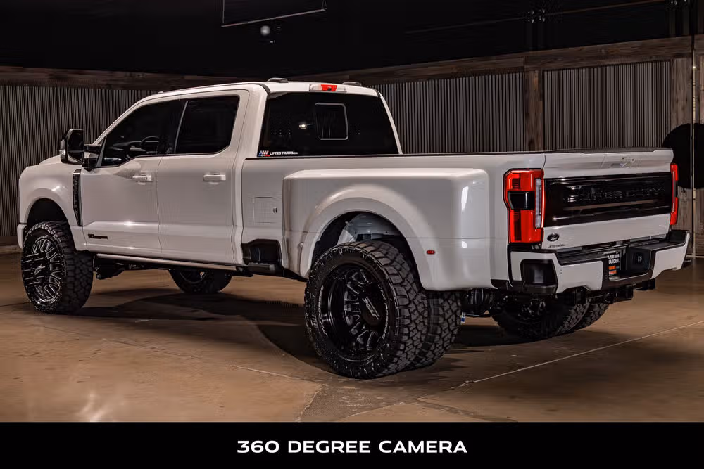 2026 Ford F-350 Super Duty Platinum Crew Cab Image 7