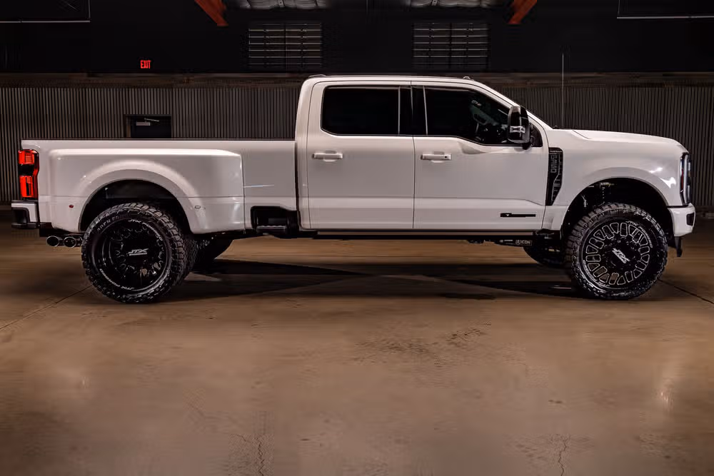 2026 Ford F-350 Super Duty Platinum Crew Cab Image 11