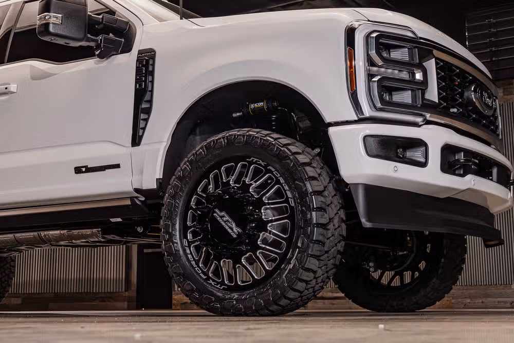 2026 Ford F-350 Super Duty Platinum Crew Cab Image 15