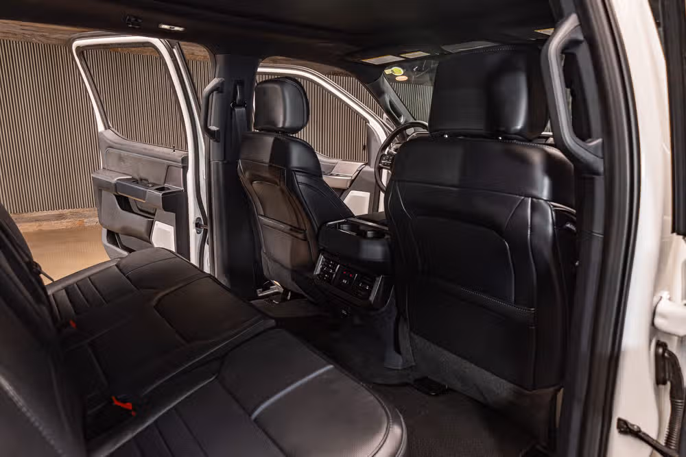 2026 Ford F-350 Super Duty Platinum Crew Cab Image 29