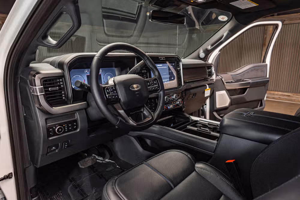 2026 Ford F-350 Super Duty Platinum Crew Cab Image 16