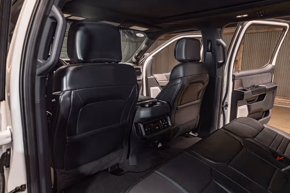 2026 Ford F-350 Super Duty Platinum Crew Cab Image 26