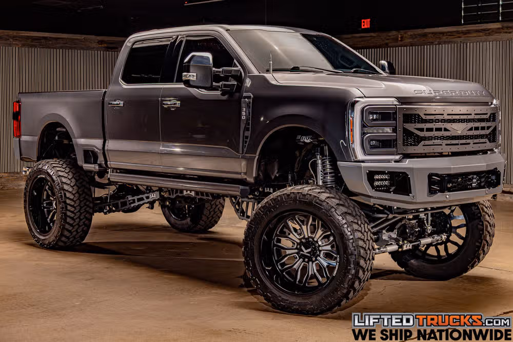 2024 Ford F-350 Super Duty Platinum Crew Cab Image 1