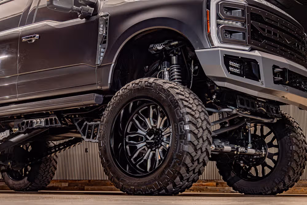 2024 Ford F-350 Super Duty Platinum Crew Cab Image 16