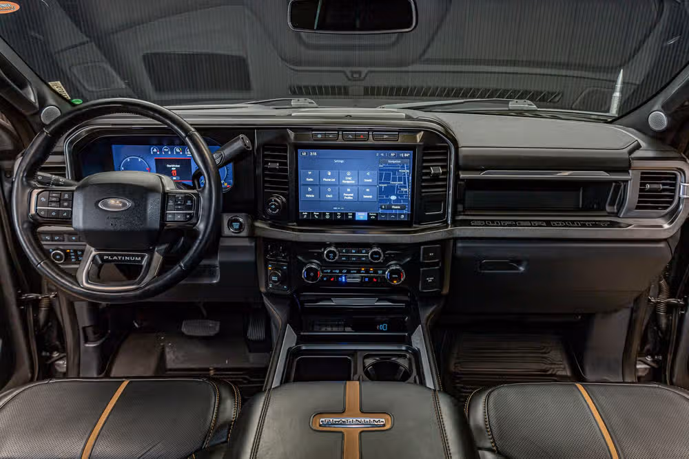 2024 Ford F-350 Super Duty Platinum Crew Cab Image 19