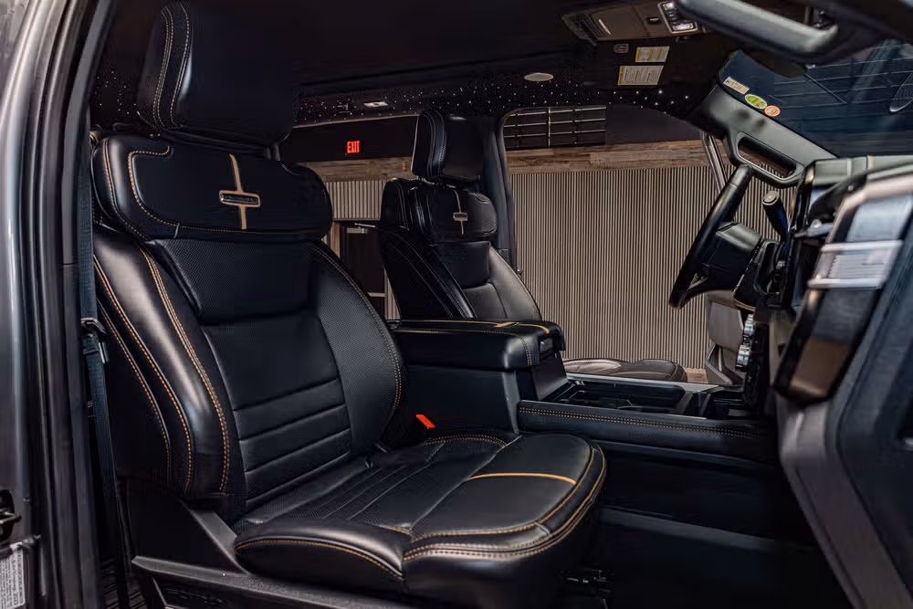 2024 Ford F-350 Super Duty Platinum Crew Cab Image 28