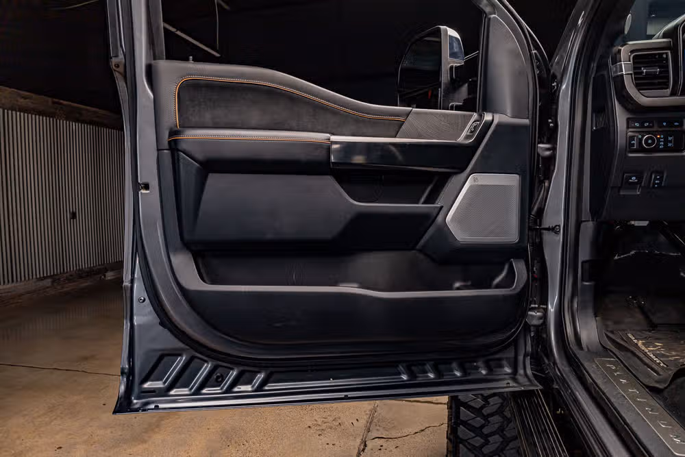 2024 Ford F-350 Super Duty Platinum Crew Cab Image 30