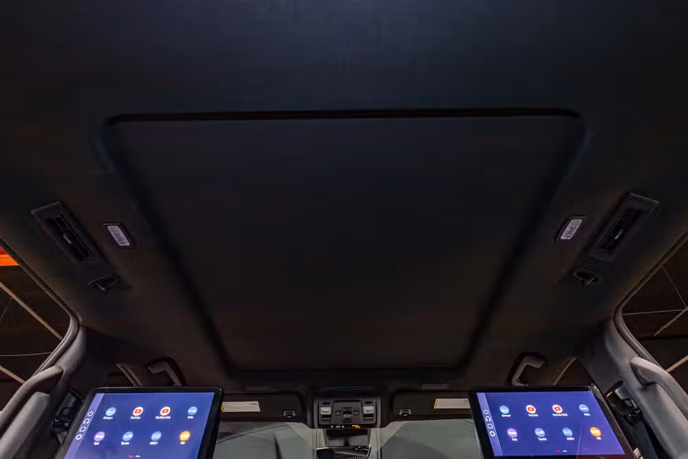 2025 GMC Yukon AT4 Ultimate Image 18