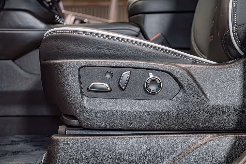 2025 GMC Yukon AT4 Ultimate Image 22