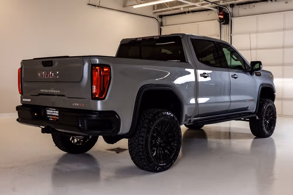 2026 GMC Sierra 1500 AT4X Crew Cab Image 10