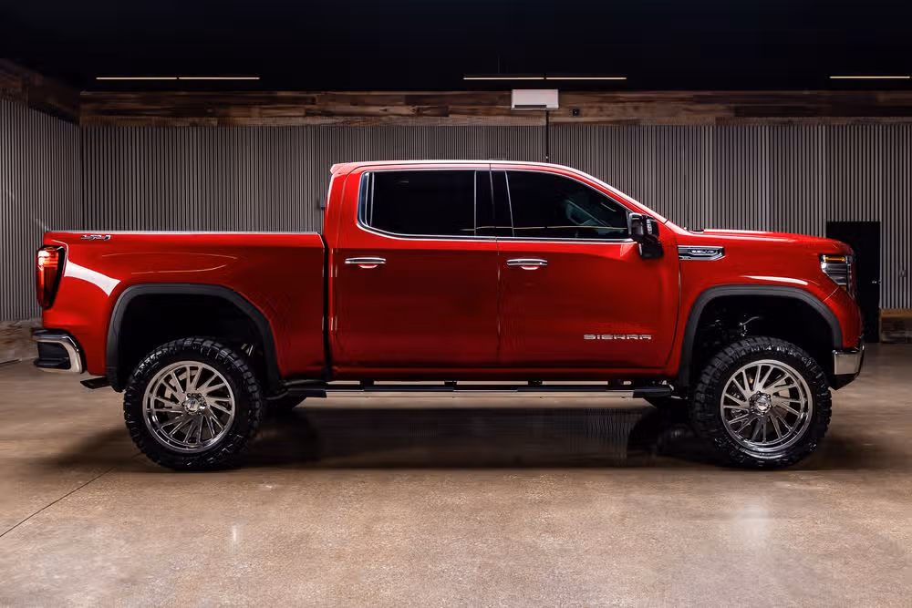 2024 GMC Sierra 1500 SLT Crew Cab Image 11