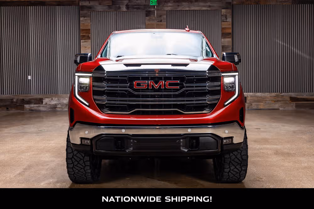 2024 GMC Sierra 1500 SLT Crew Cab Image 4