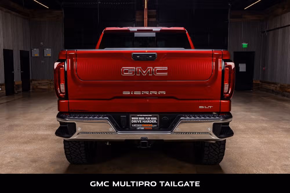 2024 GMC Sierra 1500 SLT Crew Cab Image 8