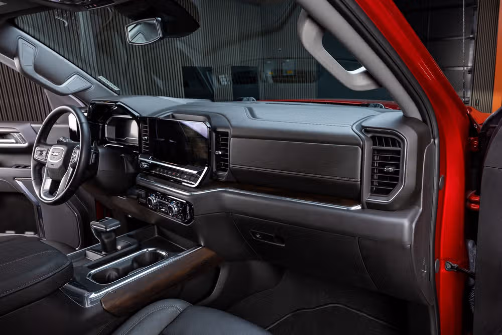 2024 GMC Sierra 1500 SLT Crew Cab Image 18