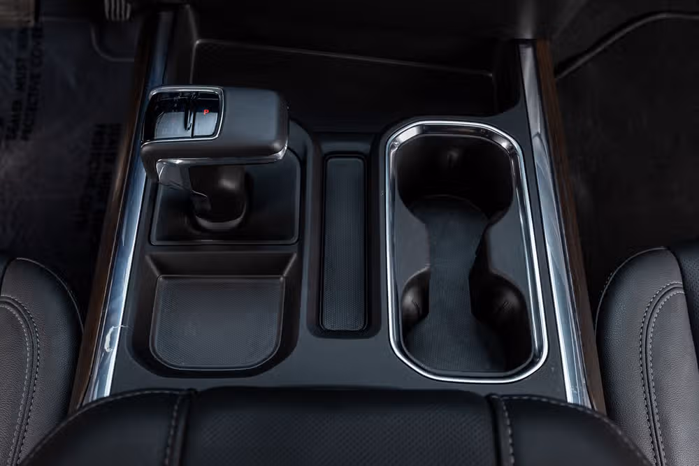 2024 GMC Sierra 1500 SLT Crew Cab Image 28