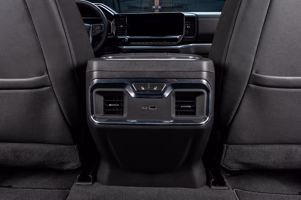 2024 GMC Sierra 1500 SLT Crew Cab Image 34