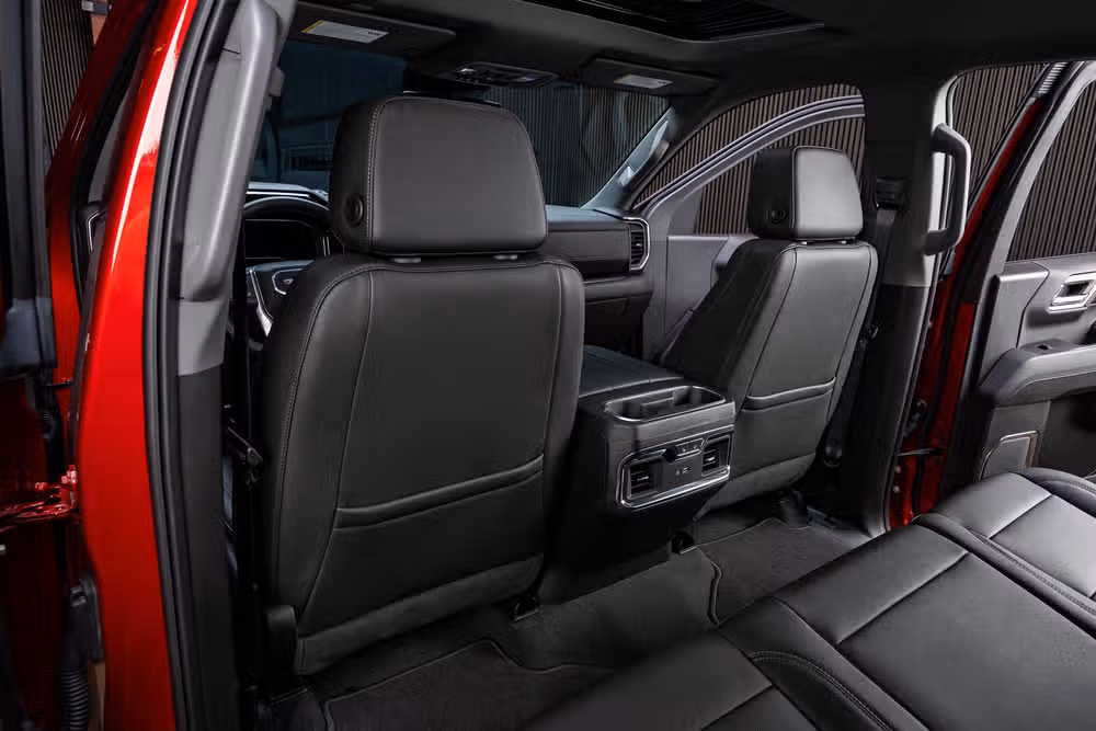 2024 GMC Sierra 1500 SLT Crew Cab Image 35
