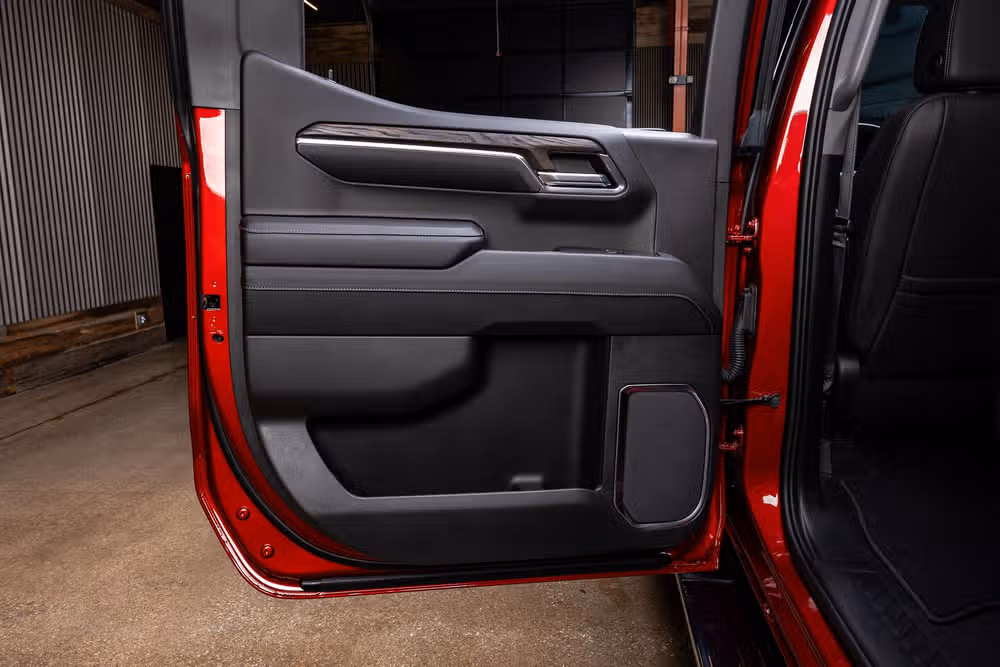 2024 GMC Sierra 1500 SLT Crew Cab Image 39