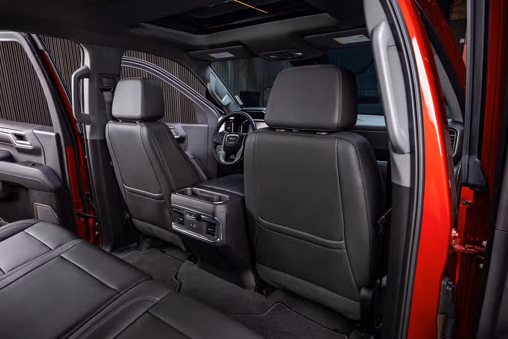 2024 GMC Sierra 1500 SLT Crew Cab Image 33