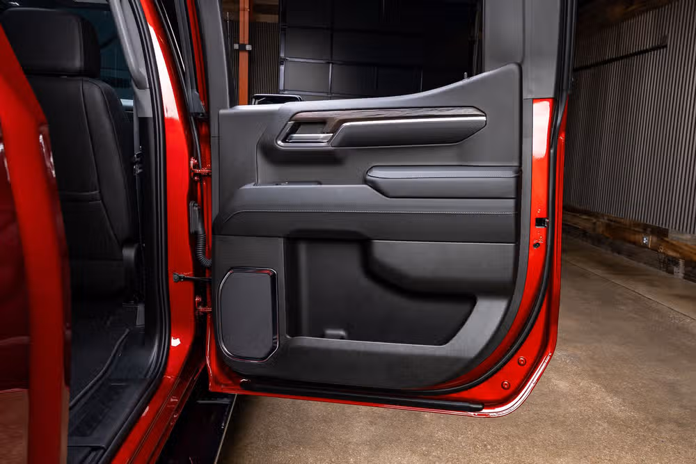 2024 GMC Sierra 1500 SLT Crew Cab Image 40