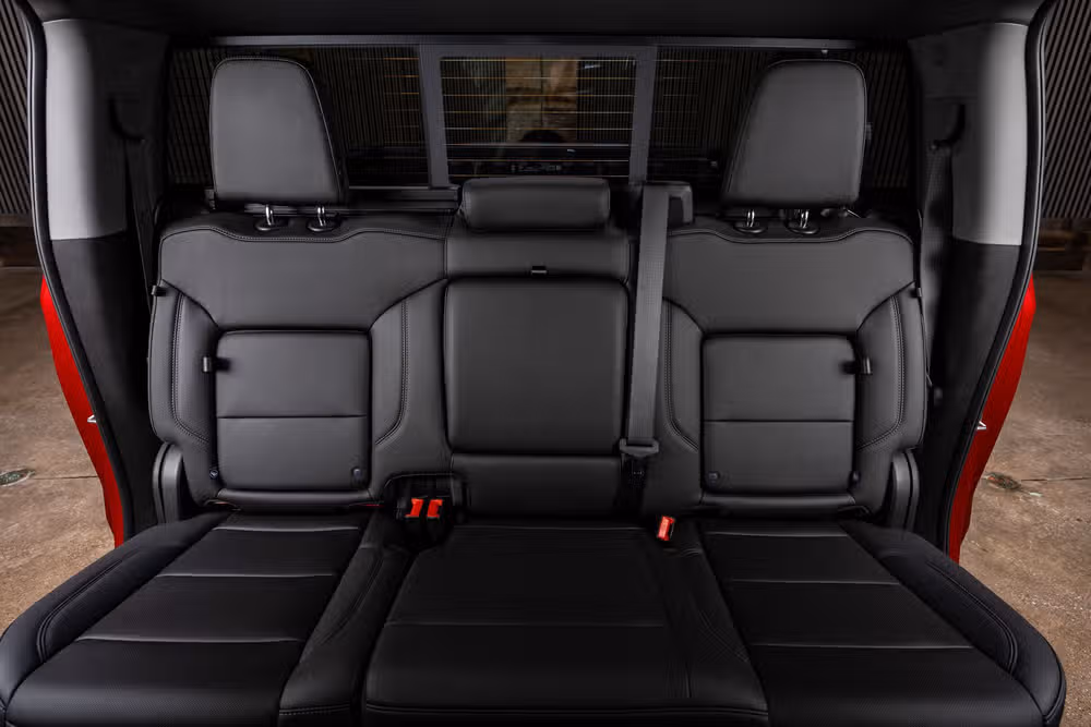 2024 GMC Sierra 1500 SLT Crew Cab Image 36