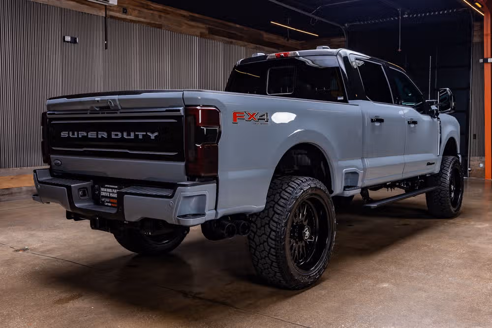 2026 Ford F-250 Super Duty Platinum Crew Cab Image 10