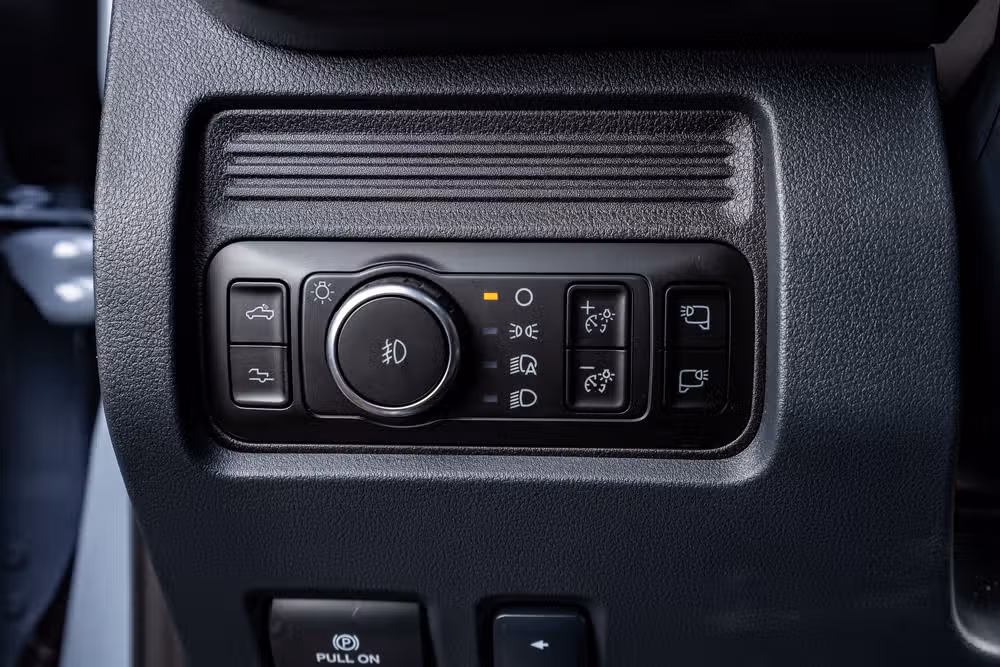 2026 Ford F-250 Super Duty Platinum Crew Cab Image 22