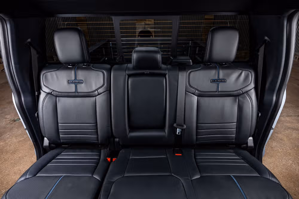 2026 Ford F-250 Super Duty Platinum Crew Cab Image 35